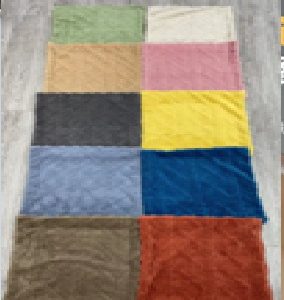 FUNDA DE COJINES TRENZADOS EN JAQUARD 6/1